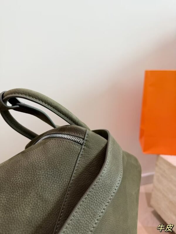 Hermès Lindy 26 Handbag — 6 Hermès Lindy 26 Handbag — view 6